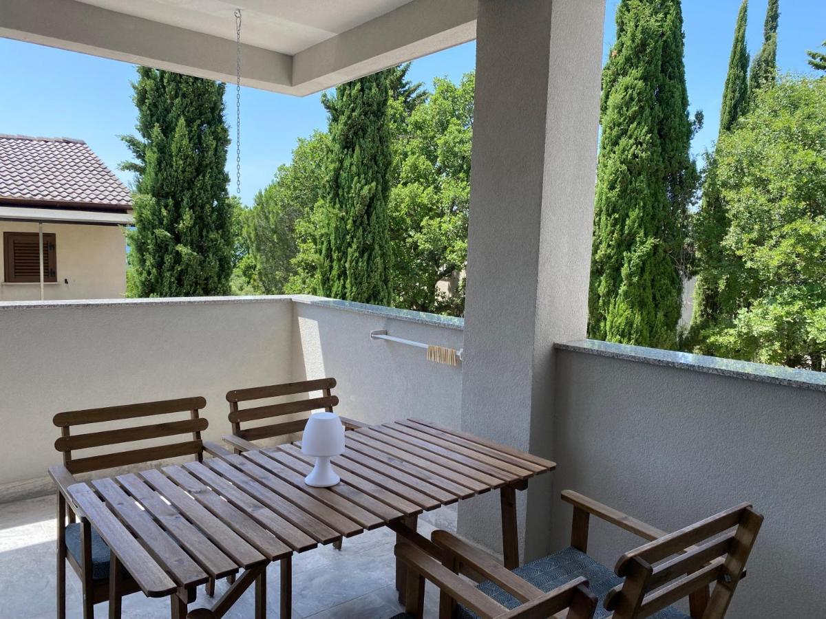 M Plus Residence Pinezići Exterior foto