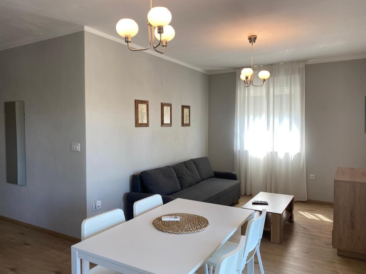 M Plus Residence Pinezići Exterior foto